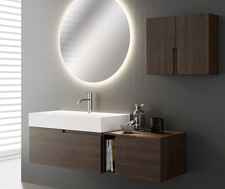 arredo bagno moderno sospeso in finitura legno scuro con specchio rotondo retroilluminato e lavabo bianco 4 emme
